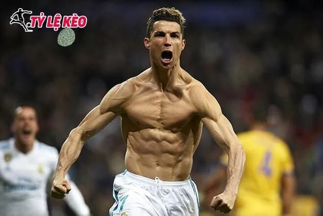 Ronaldo ăn mừng bàn thắng với điệu quen thuộc